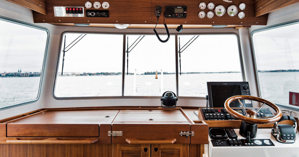 Targa 32 cockpit